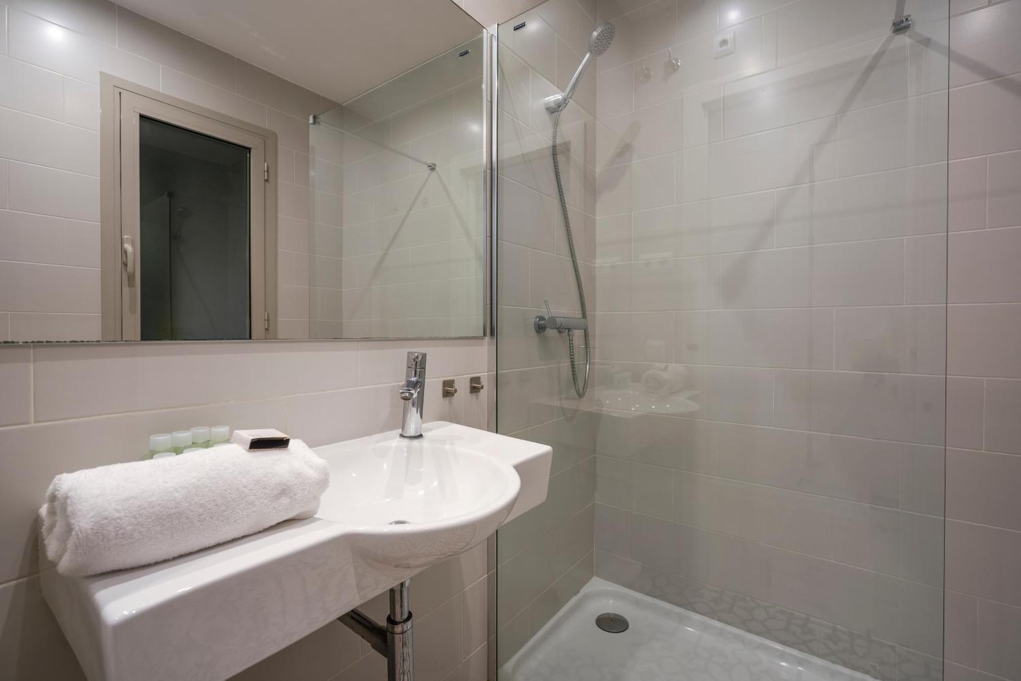 Bcnstop Sant Pau Suites Barcelona Eksteriør billede